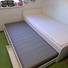 Jugendbett  mit Ausziehbarem Zweitbett mit Matratzen 90x200 und 2 Schubladen
