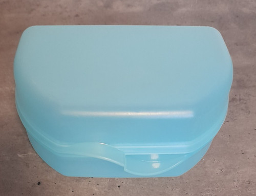 Tupperware snacky box - snacky,
