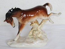 DEKORATIVE FIGUR "SPRINGENDES