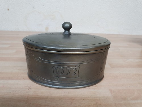 Alte zinn dose mit - alte,