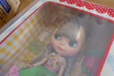 Henrietta's Home Party Neo