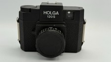 Holga 120N Mittelformat-Filmkamera mit 60mm f/8 Objektiv - Schwarz