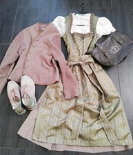 Dirndl Komplettset mit Bluse