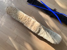 Christ Lammfell - Überzug Sattelgurt Western 80 cm / 32 Zoll