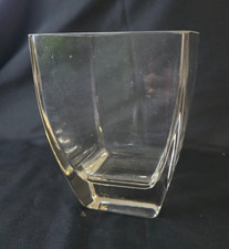 elegante und schlichte Vase