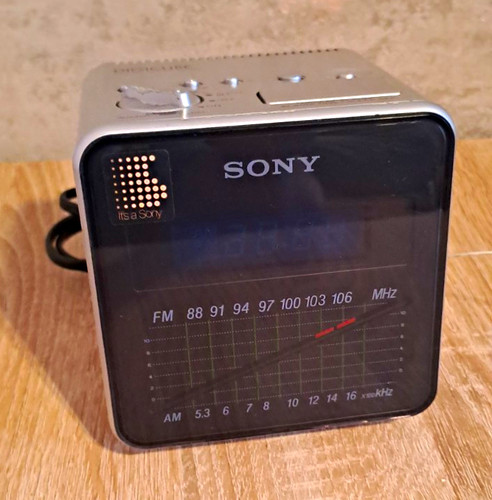 Sony icf c10w radiowecker - sony,