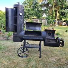 Smoker Grill Räucherturm BBQ Grill