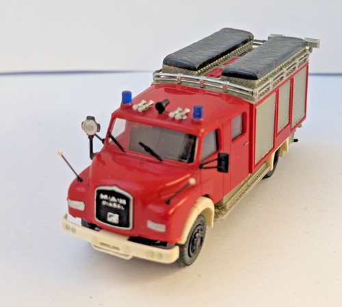 Preiser feuerwehr man - preiser,