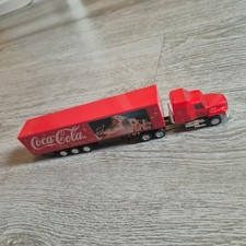 Albedo 1:87 LKW Mack CH-600 Koffer-Sattelzug Coca Cola Merry Christmas