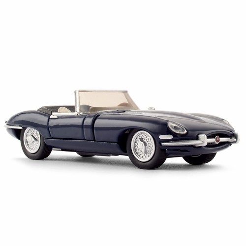 Hot wheels moma jaguar - hot,