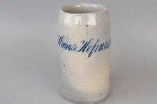 alter geritzter Maßkrug Bierkrug 1L -  Hans Hofmann