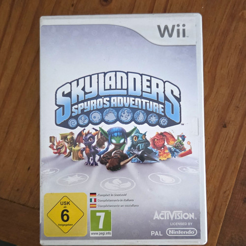Skylanders spyro adventure - spyro's,