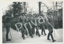 Foto WK 2 Soldaten Wehrmacht Uniform Aufstellung Parade Kempten 1942 A1.52
