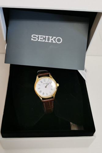 Zeitlose damenuhr von seiko - zeitlose,