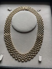 Collier Backsteindesign