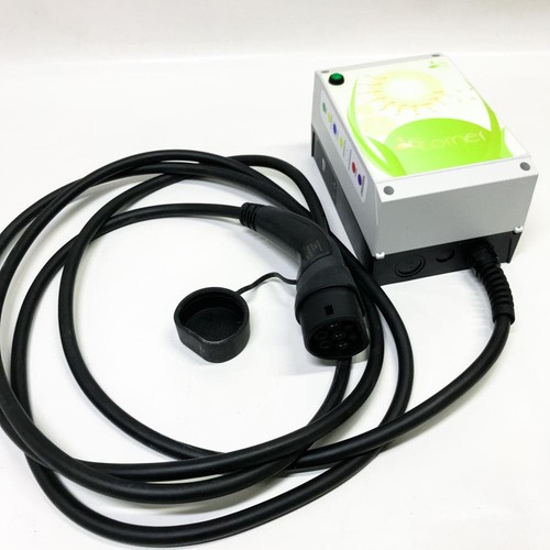 Corner wall box ladestation - e-corner,