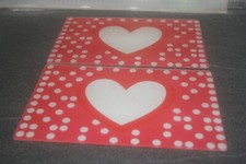 tischsets - platzsets 2 Stück abwaschbar, 30 x 20 cm aus Kunststoff rot/weiß