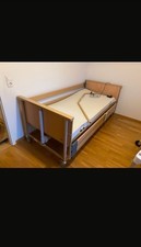 Neuwertiges Pflegebett