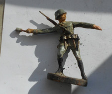 Soldat mit Panzerfaust