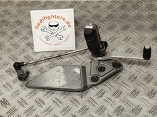 Fußrastenanlage Fahrer links Suzuki Bandit 1200 Ez.98 49277Km