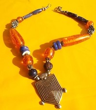 Coole Mode-Schmuck Kette Bernstein farbliche ,Blau, Gold Silberfarblich- 47  cm