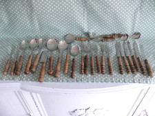 26  Besteckteile mit Holzgriff vintage shabby Nostalgie UTC