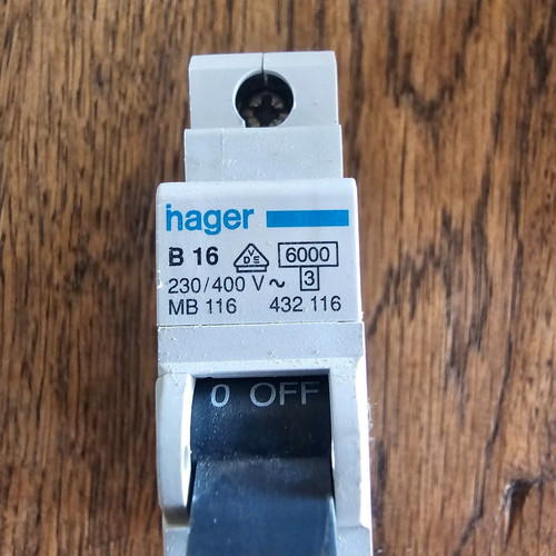 Stück hager b16 - b16, 1