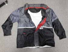 Grau schwarze Regenjacke Gr