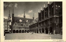 Lübeck Schleswig Holstein s/w Postkarte ~1950/60 Partie am Rathaus ungelaufen