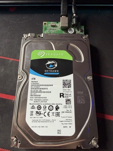 Sata iii seagate skyhawk - 4, tb