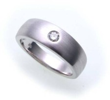 Ladies' men's ring diamond