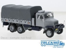 IXO Models Praga V3S & 6 WD
