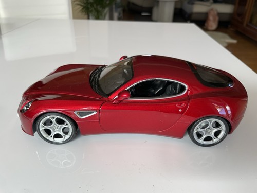 Modellauto alfa romeo - modellauto,