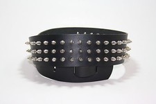 SPIKE NIETEN Gitarrengurt