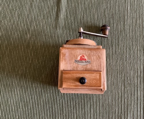 аlte kaffeemühle mokkamühle - Аlte,