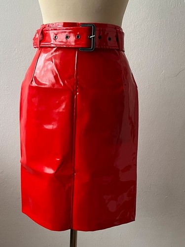 Roter lack rock - roter,