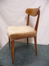 6881.   Alter Stuhl   Design