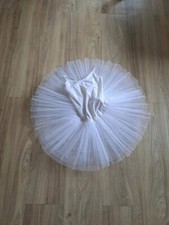 Niedliches 5-lagiges tutu von VAMA, Träger können angepasst werden Gr. 3 ( 122)