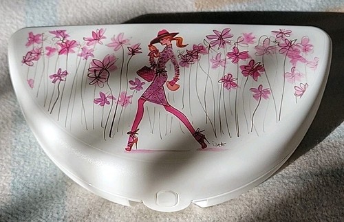 Tupperware lady box snackbox - tupperware,