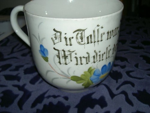 Sehr alte große tasse mit - alte,