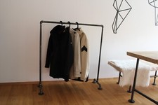 Kleiderständer Garderobe Industrial Design Industriedesign Temperguss Pipe Loft