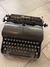 Olympia Robust Schreibmaschine