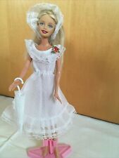 Barbie Spitzen-Kleid Regenschirm Haarkranz Haube Brautjungfer 70er Jahre Vintage