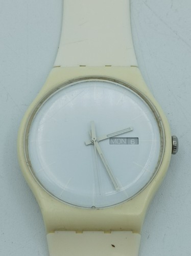 Swatch watch 2010 - swatch, "white