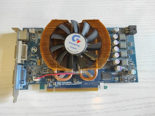 Gigabyte geforce 8800 - 8800, gt