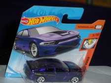 Hot Wheels '15 Dodge Charger SRT    Kartonversand 4,50 - 5,20 - 2,40 € +*