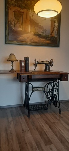 Antike singer tretnähmaschine - antike,