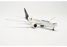 Herpa Wings Boeing 777-200F Lufthansa Cargo "Sustainable Fuel Powered by DB Sche