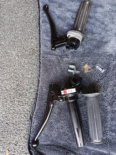 Gasgriff mit bremse und - gasgriff,