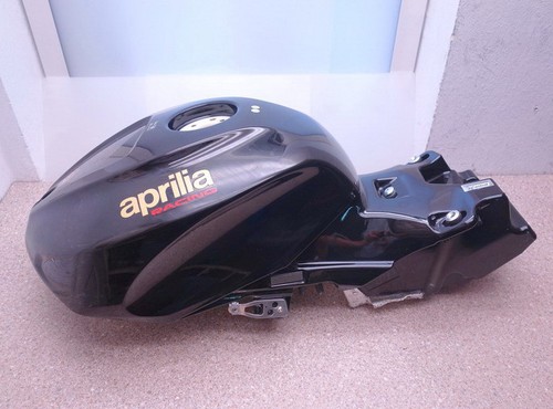 Aprilia rsv4 tuono - v4, factory